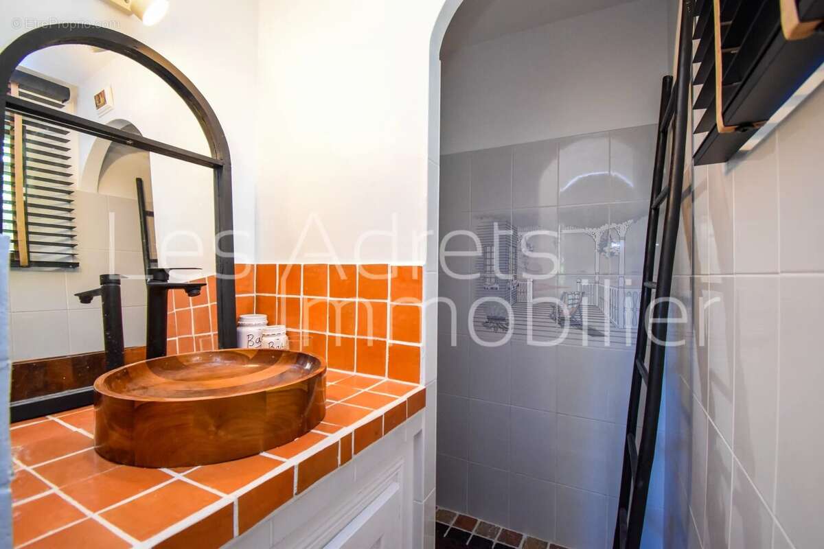 Maison à LES ADRETS-DE-L&#039;ESTEREL