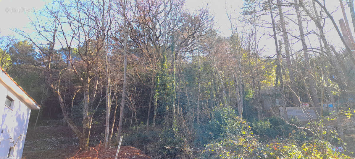 Terrain à ANDUZE