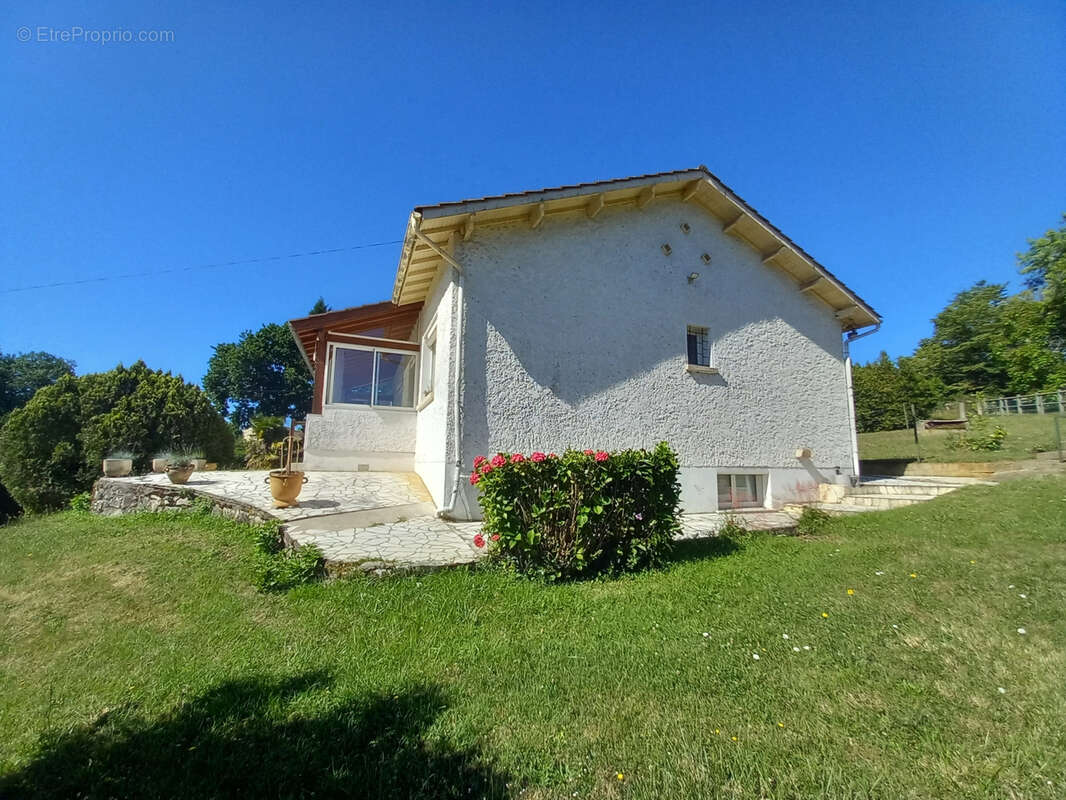 Maison à MONSEMPRON-LIBOS