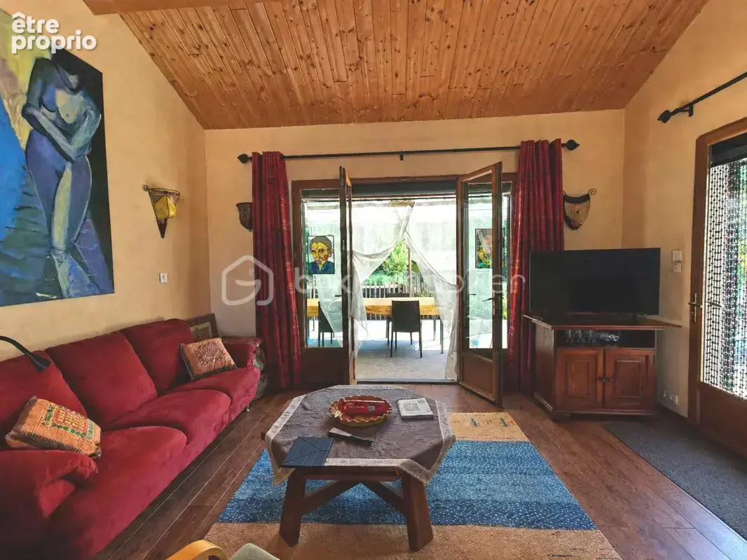 THOARD - Maison coup de cœur ! 68m² - 2 chambres - terrasse - terrain - photo 10