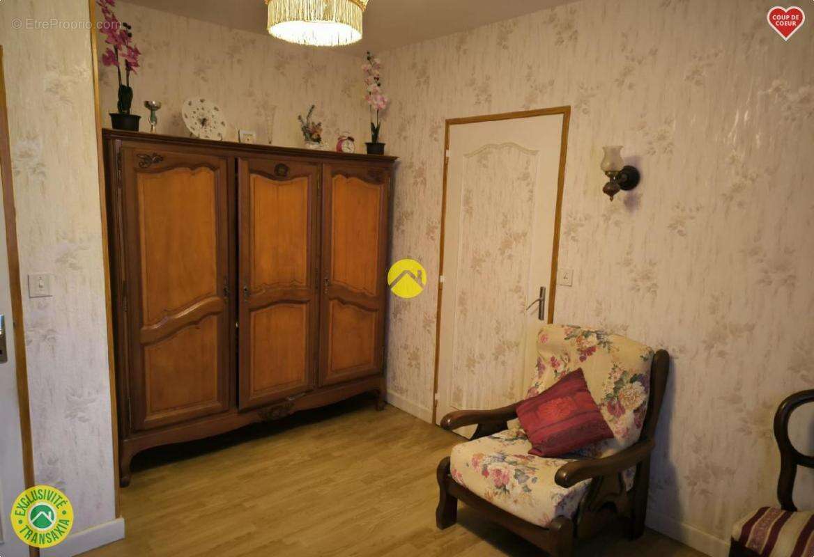 Maison à SAINT-MARTIN-D&#039;AUXIGNY