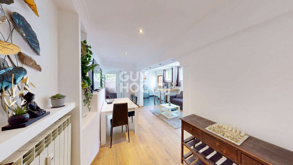Très bel appartement 2 pièces - 50,1m² - Ponton - Cave - photo 5