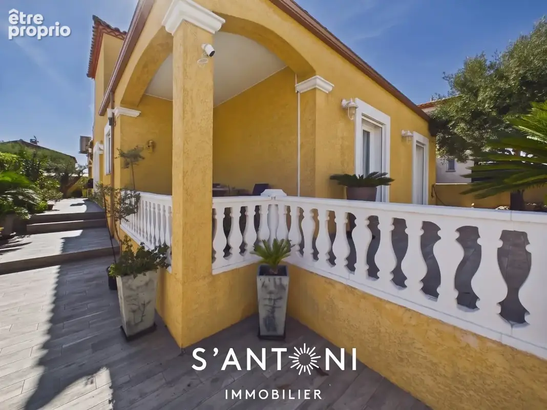 Maison familiale de 158 m² avec garage, T2 indépendant et 1 800 /an de revenus solaires à Frontignan Lapeyrade ! - photo 14