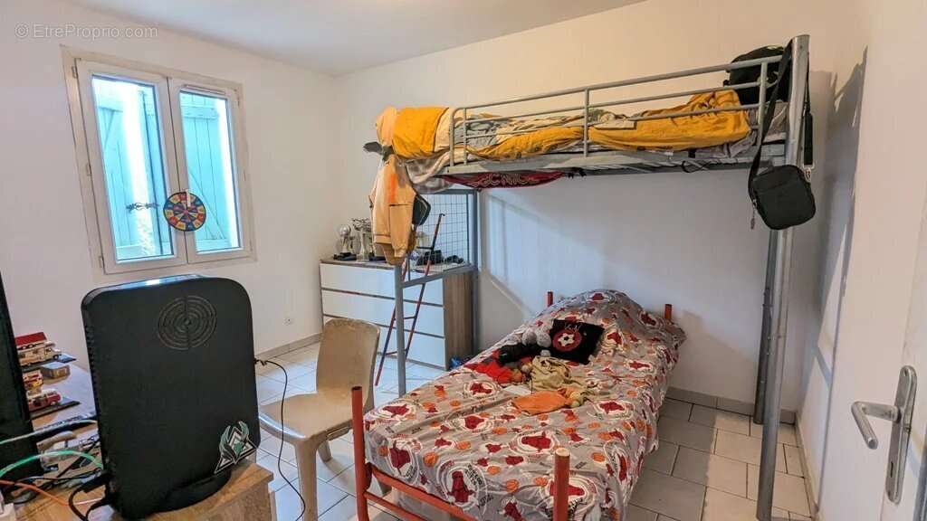 Maison à REGUSSE