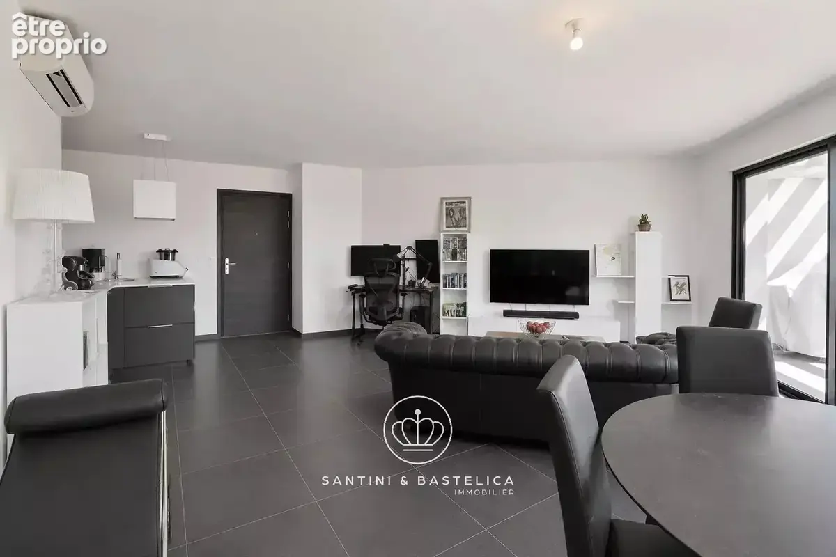 T3 à vendre avec terrasse panoramique et garage – Ajaccio - photo 5