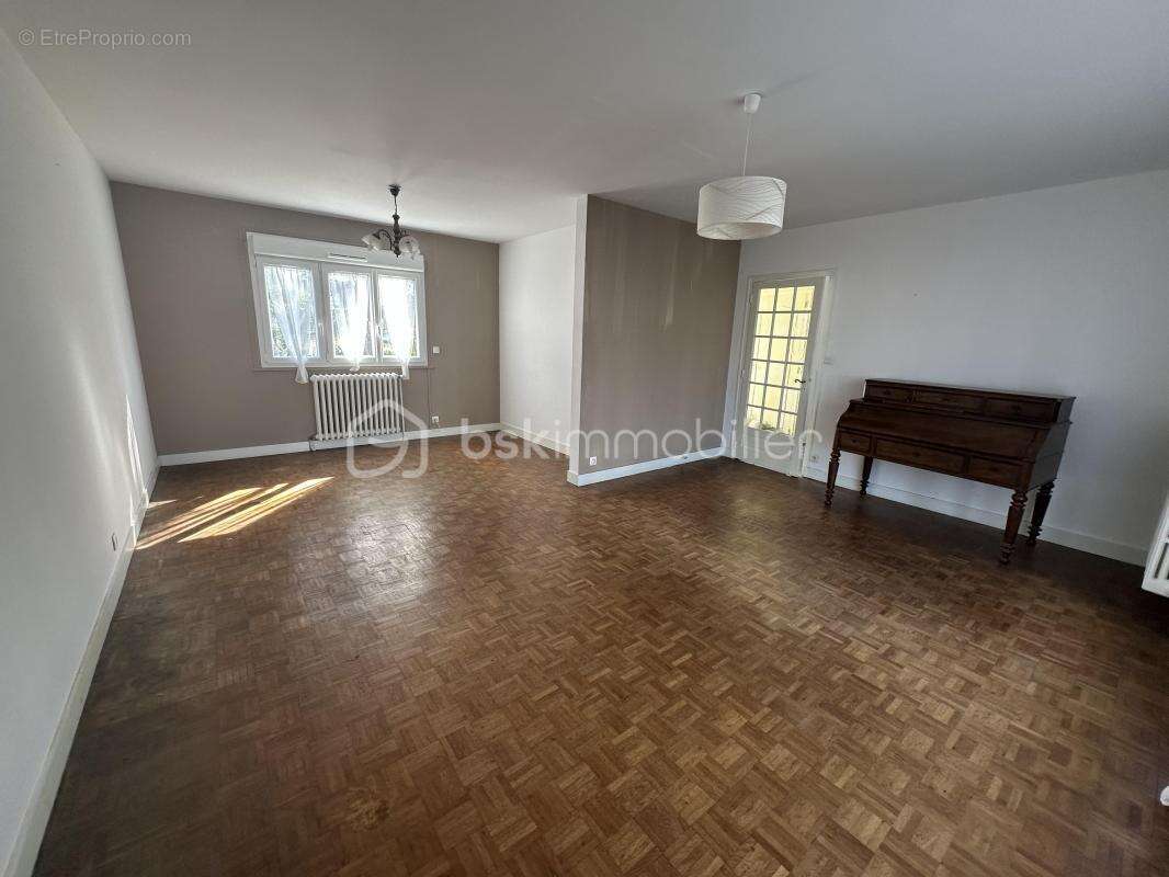 Maison à CHAMBRAY-LES-TOURS