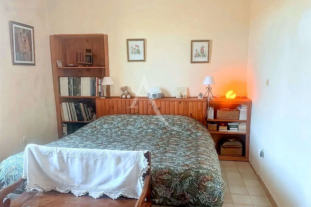 Maison à UCHAUD