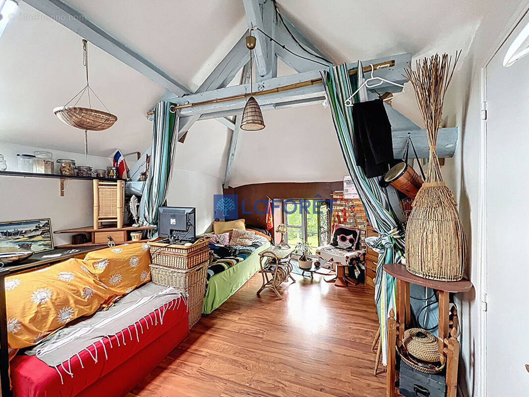 Appartement à SAVIGNY-SUR-ORGE