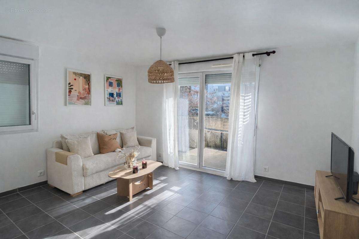 Appartement à LYON-9E