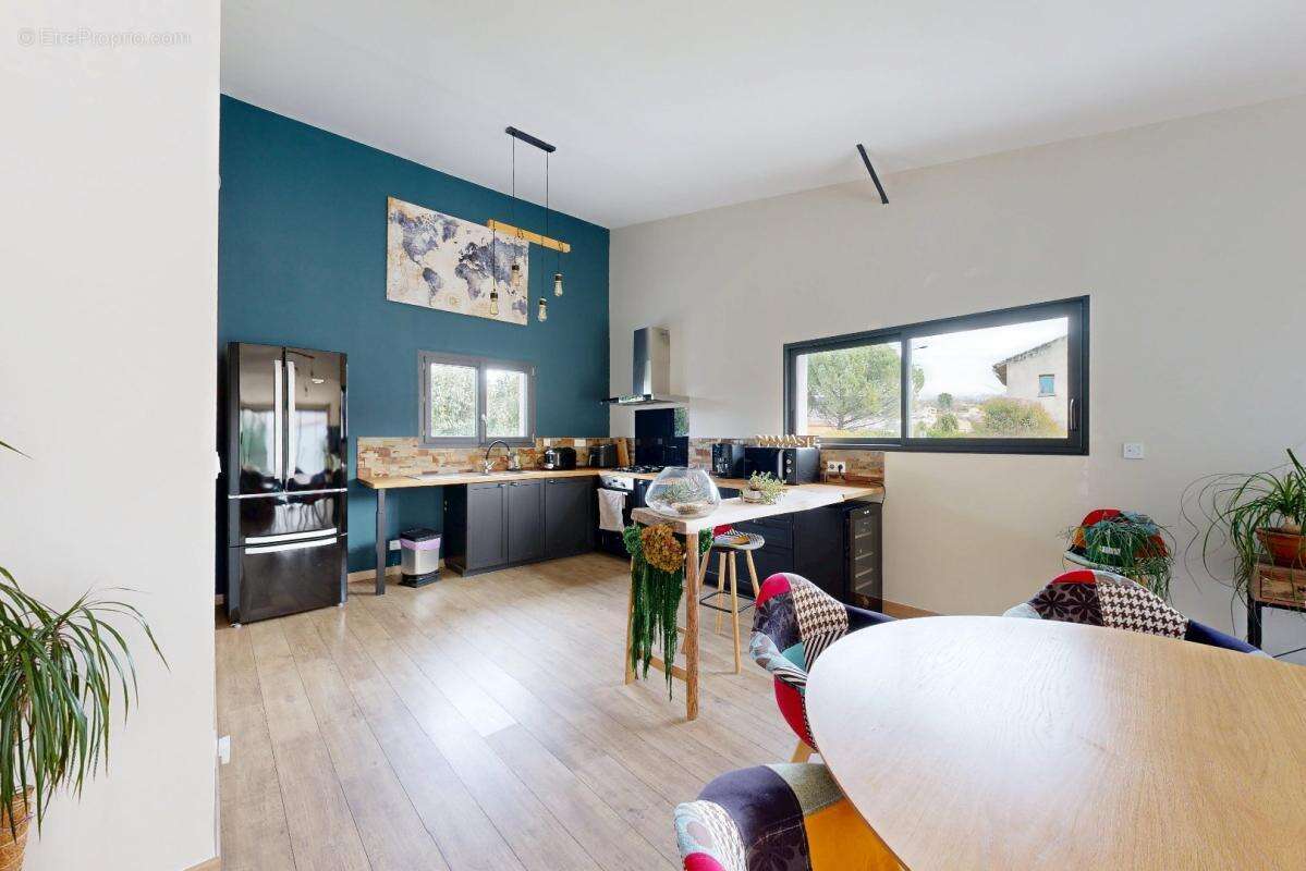 Maison à MALEMORT-DU-COMTAT