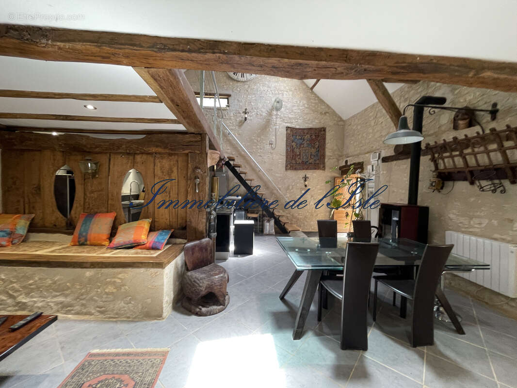 Maison à SAINTE-EULALIE-D'ANS