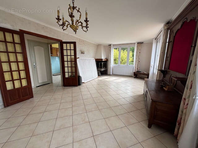 Maison à JULLOUVILLE