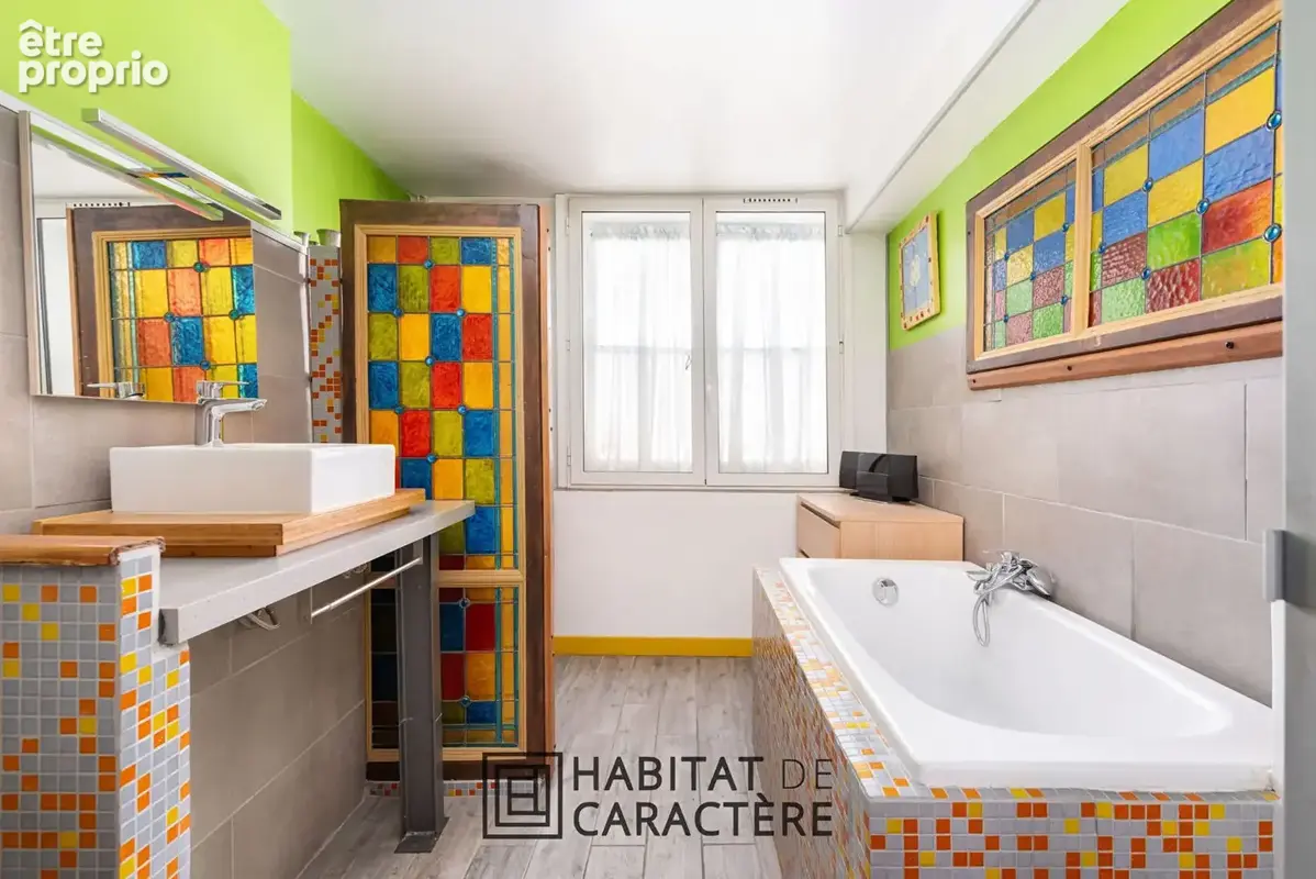 Duplex T4 -173 m² - Lyon 4eme - photo 8