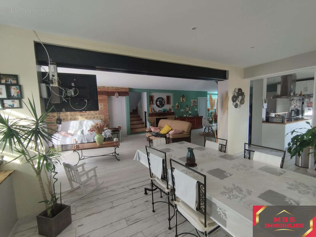 Cabestany- propriété d’exception avec seconde maison indépendante sur 100 m2 - photo 10
