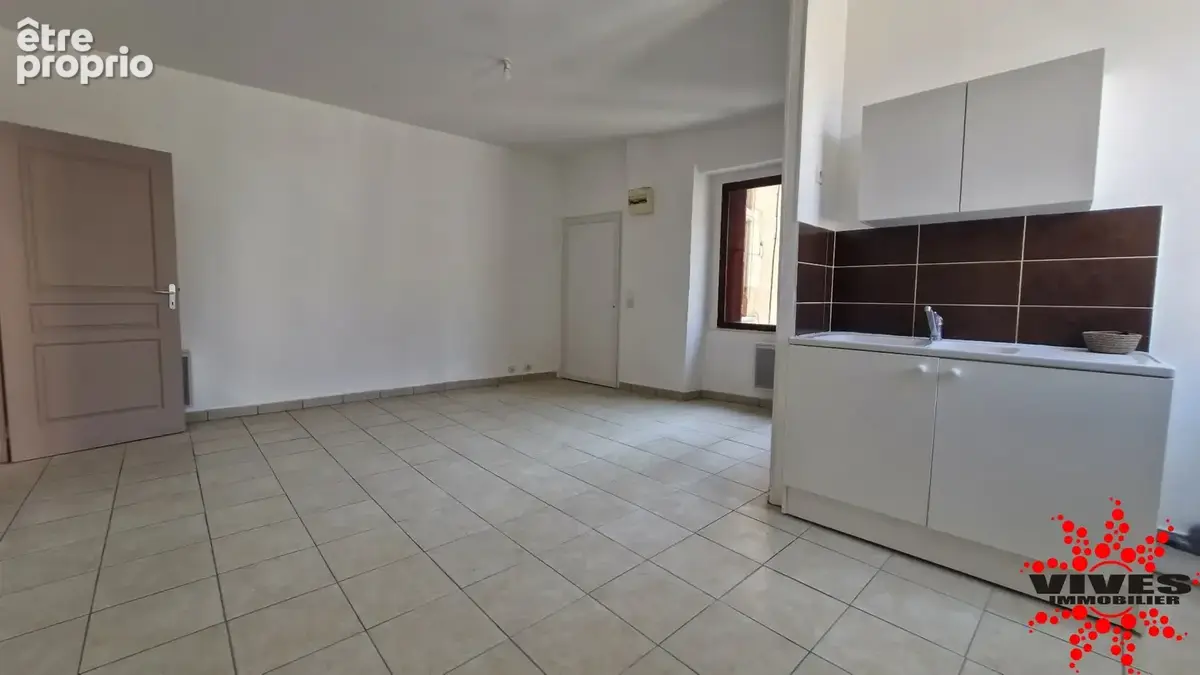 Immeuble de rapport avec 2 appartements et dépendances - photo 5