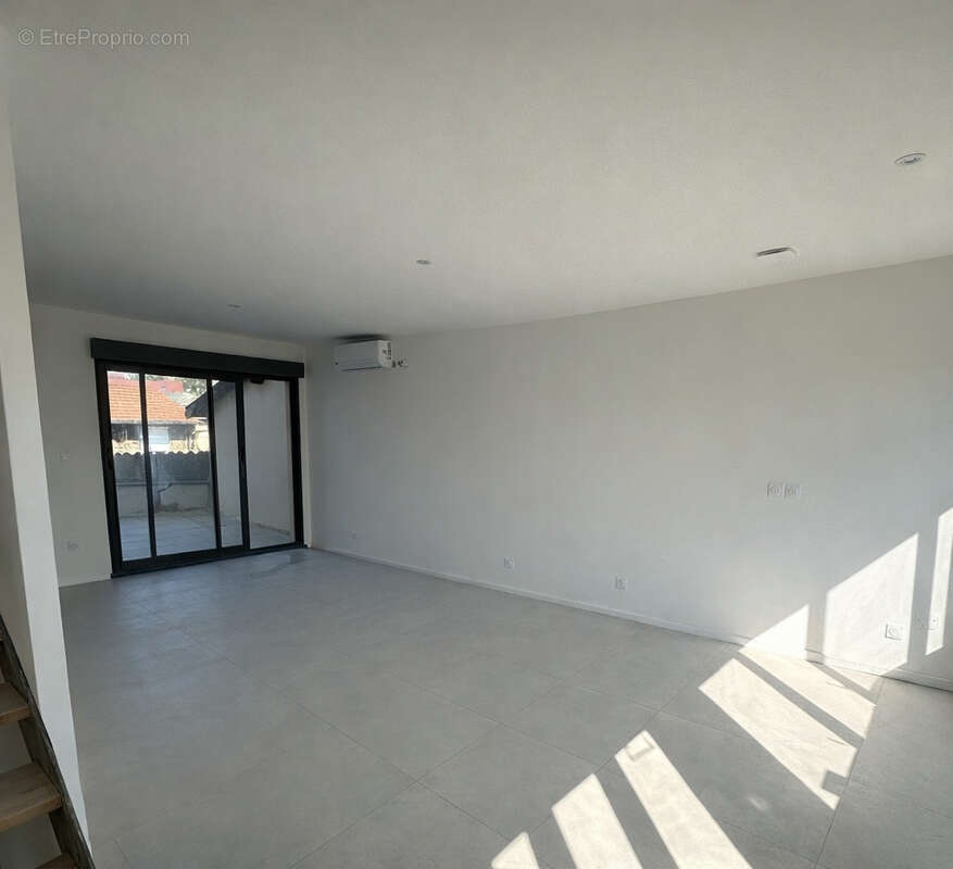 Maison à RILLIEUX-LA-PAPE