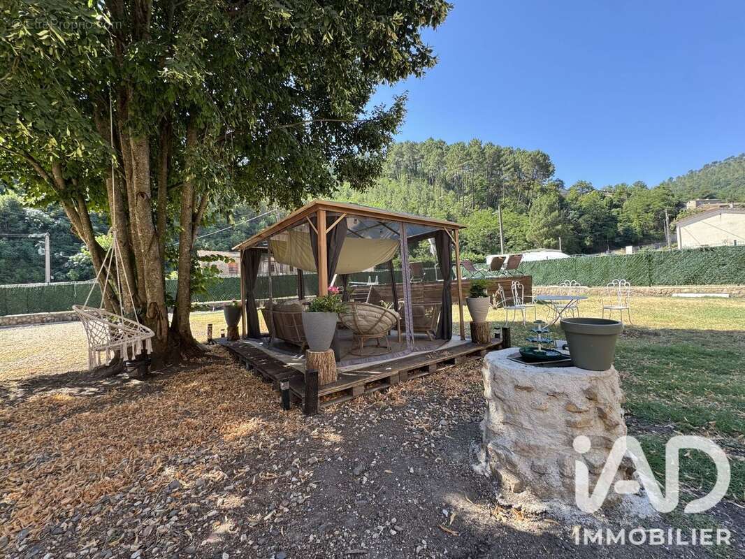 Maison 238 m² à Robiac-Rochessadoule  - photo 5