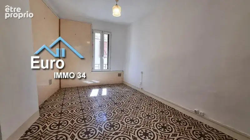 Co-Exclusivité - Maison de village offrant 75 m² hab.  - photo 4