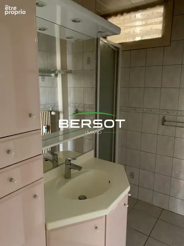 Appartement T2 de 60 m² avec grand séjour, balcon, parking et cave à Pontarlier ? Exclusivité Bersot Immobilier - photo 8