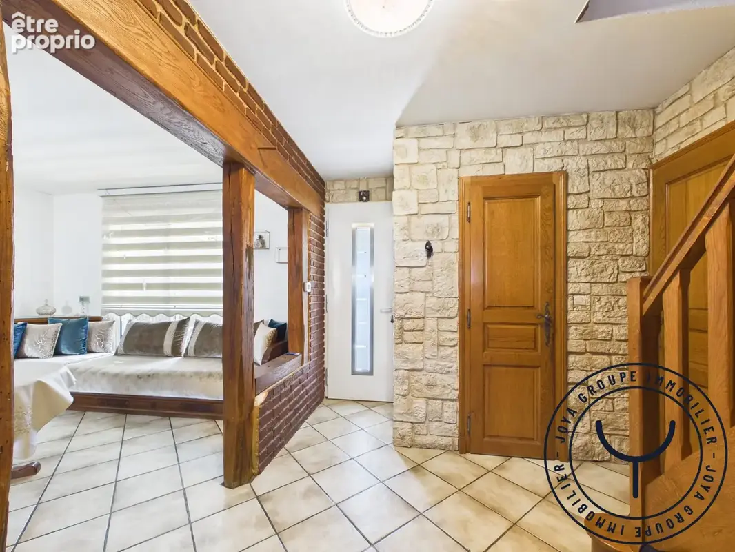 Maison 8 pièces 159 m² à vendre à La Chapelle-Saint-Luc (10600) - photo 5