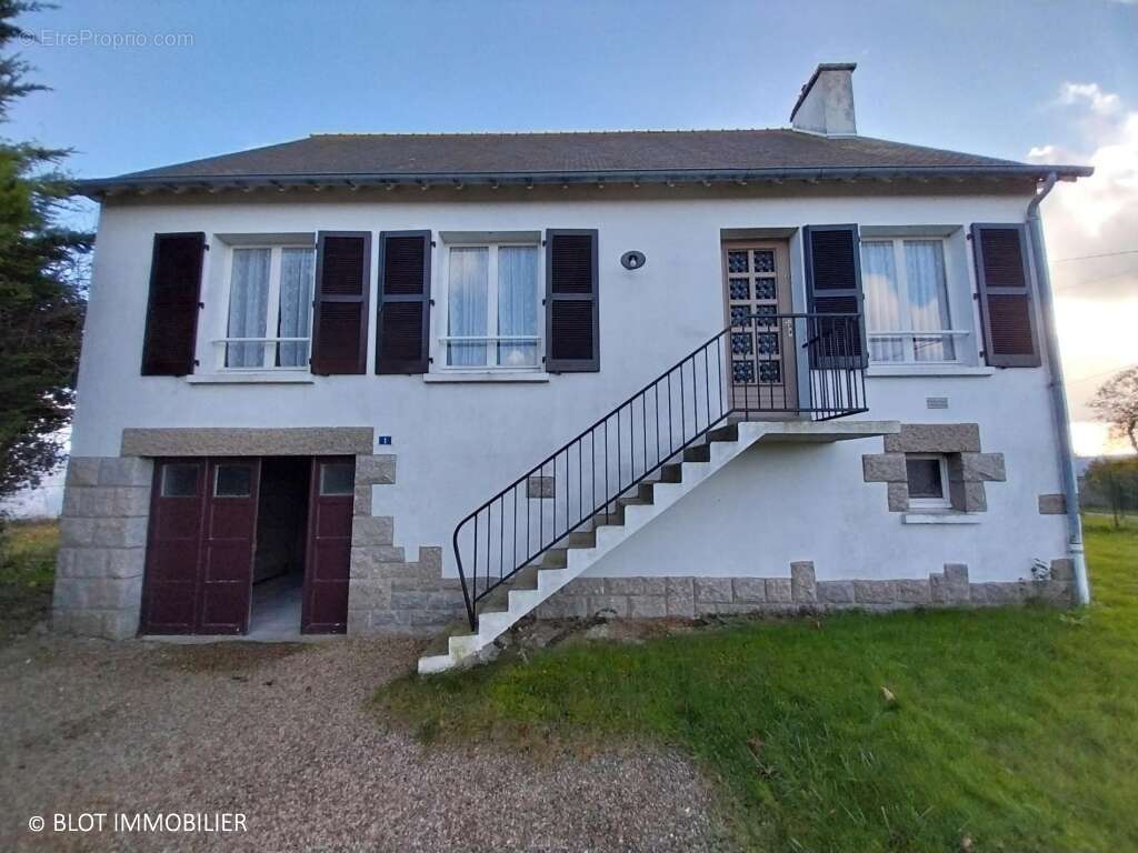 Maison à HIREL