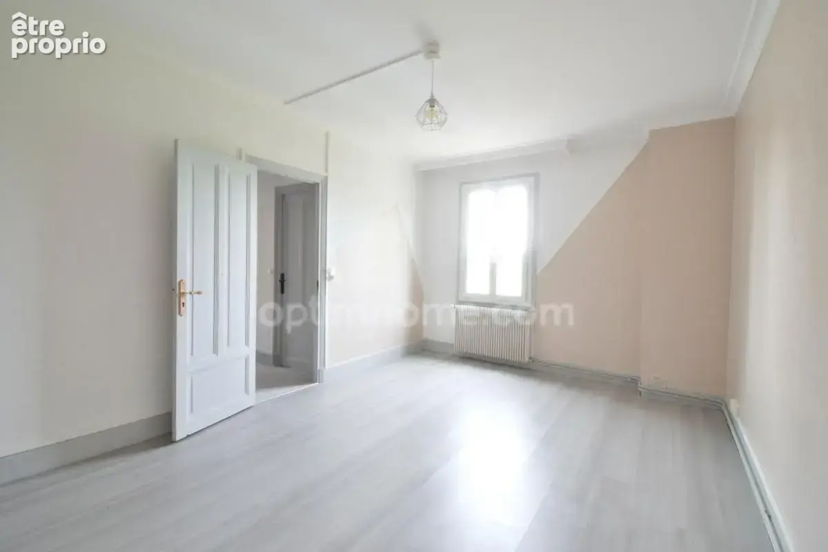 *** exclusivite *** propriete rare : maison dependances et terrain *** saint-jean-d'heurs 63190 *** - photo 6