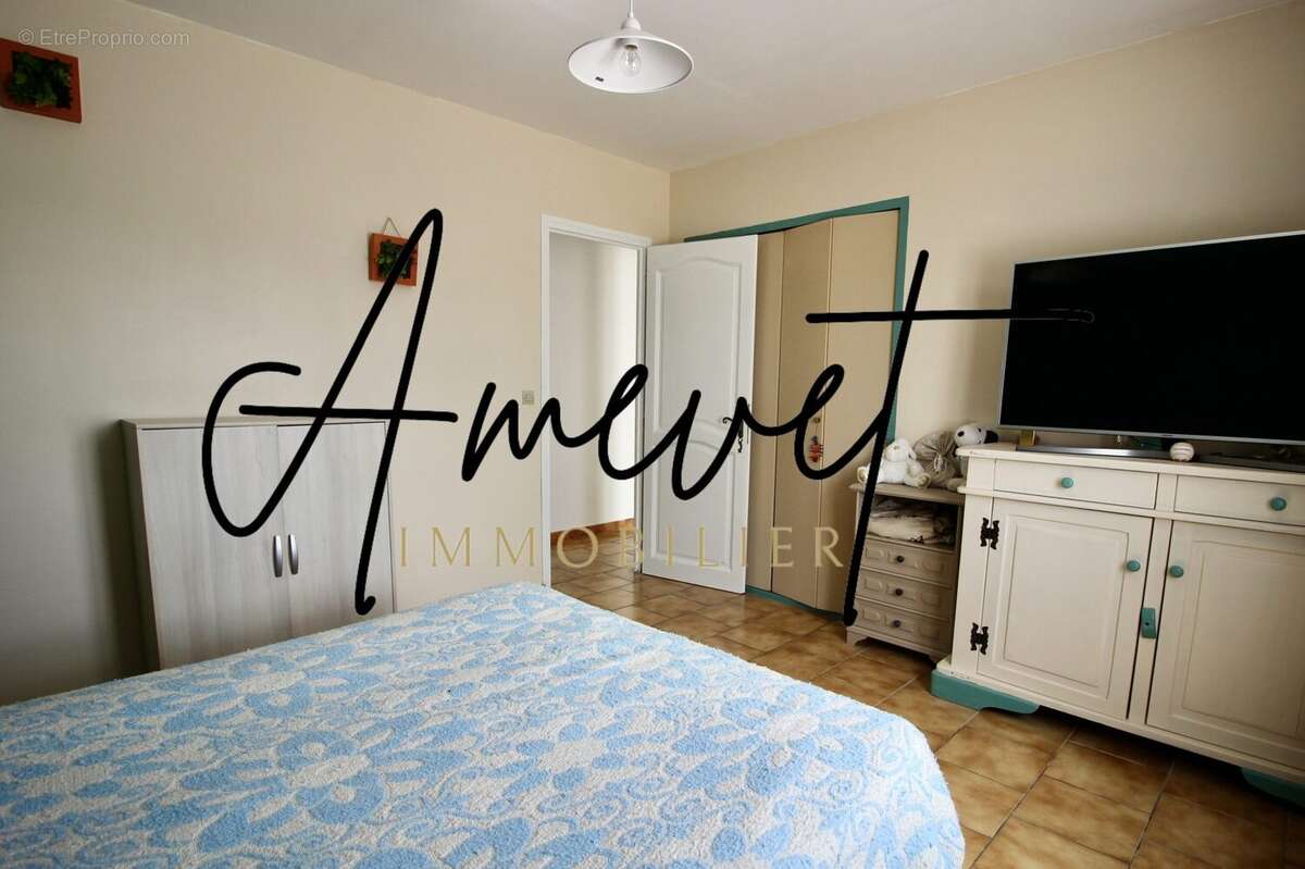 Maison 144 m² à Saint-Saturnin-Les-Avignon  - photo 5