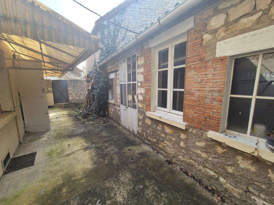 Maison à MESVES-SUR-LOIRE