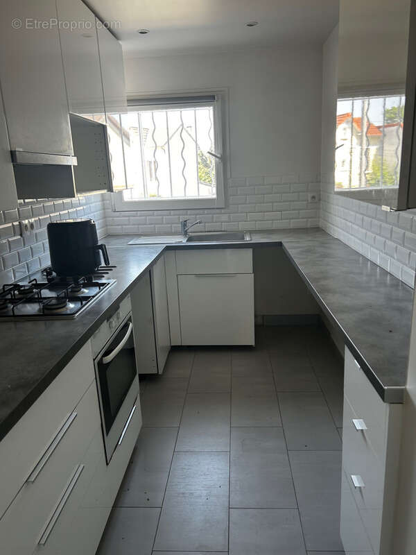 Appartement à CLICHY-SOUS-BOIS