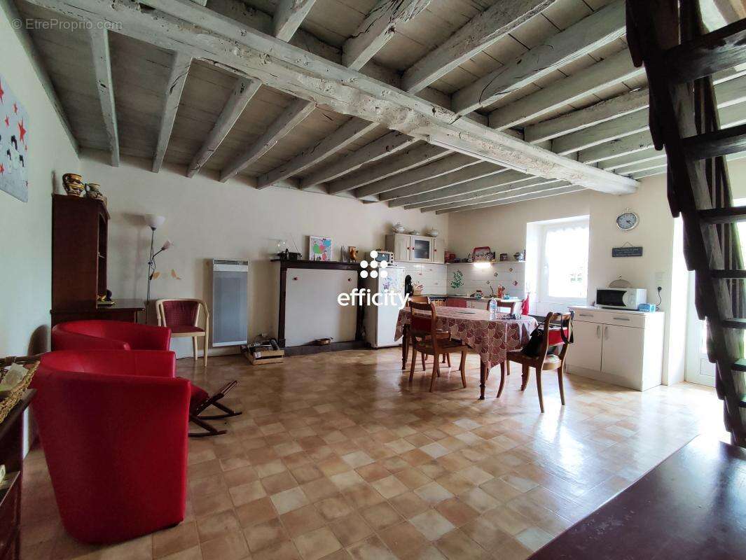 Maison à SIXT-SUR-AFF