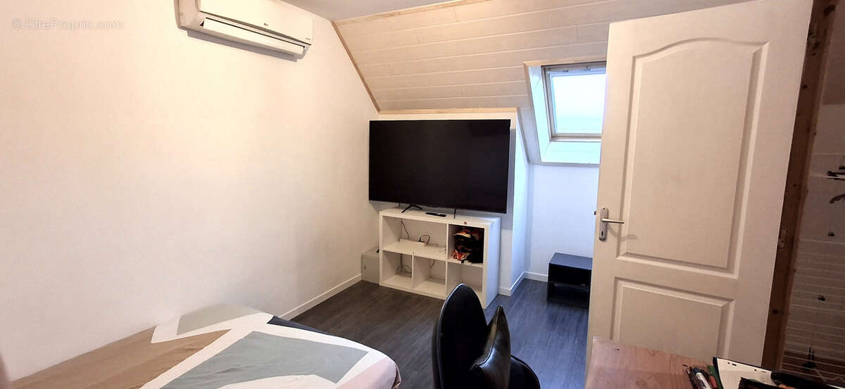 Maison à POILLY-SUR-THOLON