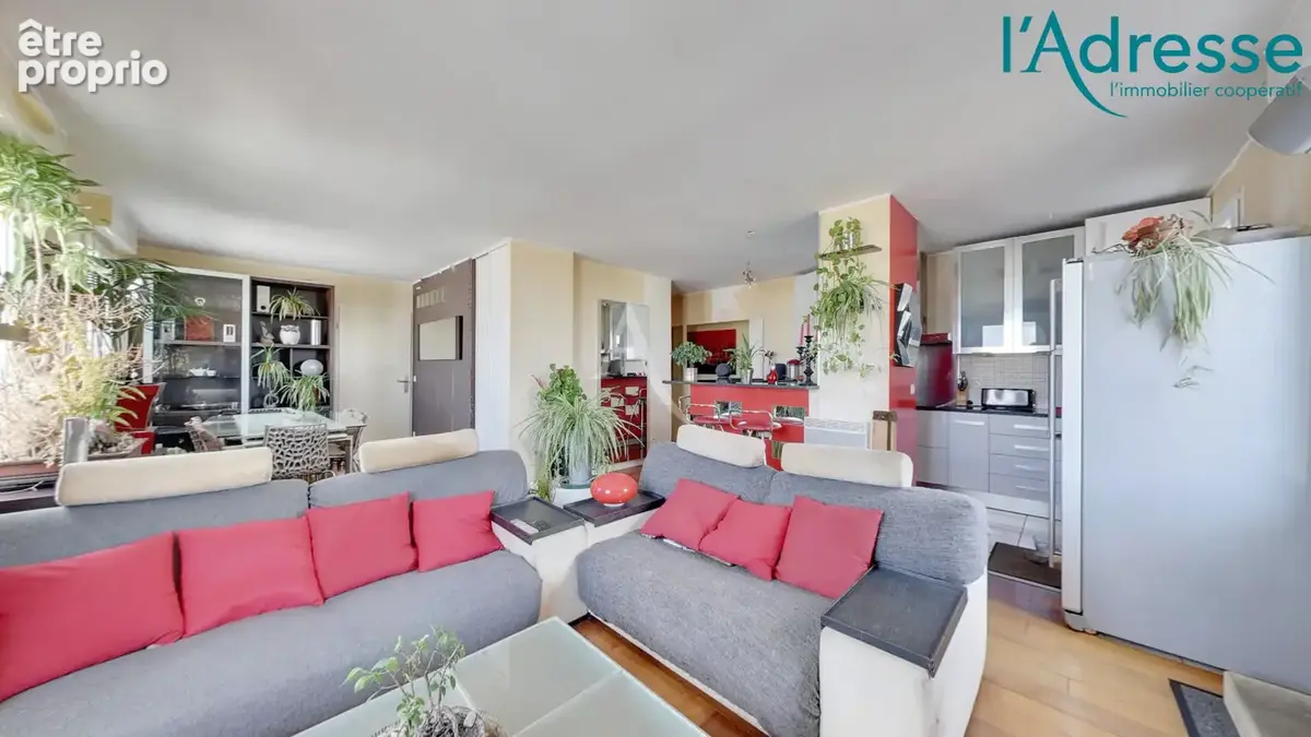 Très rare a la vente ! 2 terrasse + parking en sous-sol - photo 2