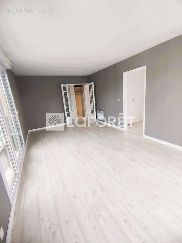 Appartement à ROSNY-SUR-SEINE