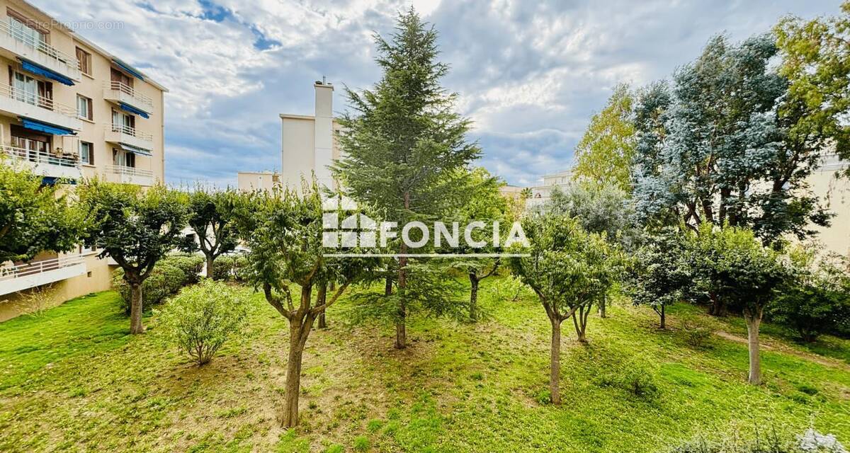 Appartement à HYERES