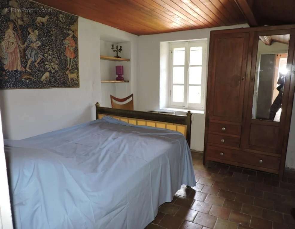 Maison à ENTREVAUX