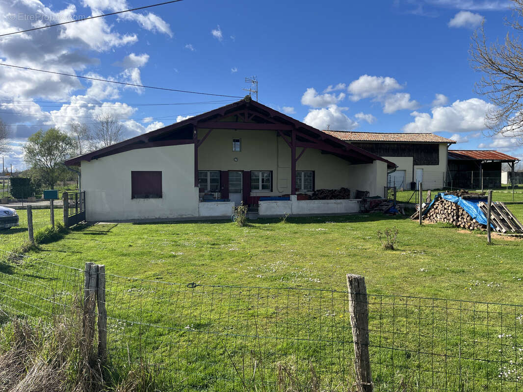 Maison à CASTELJALOUX