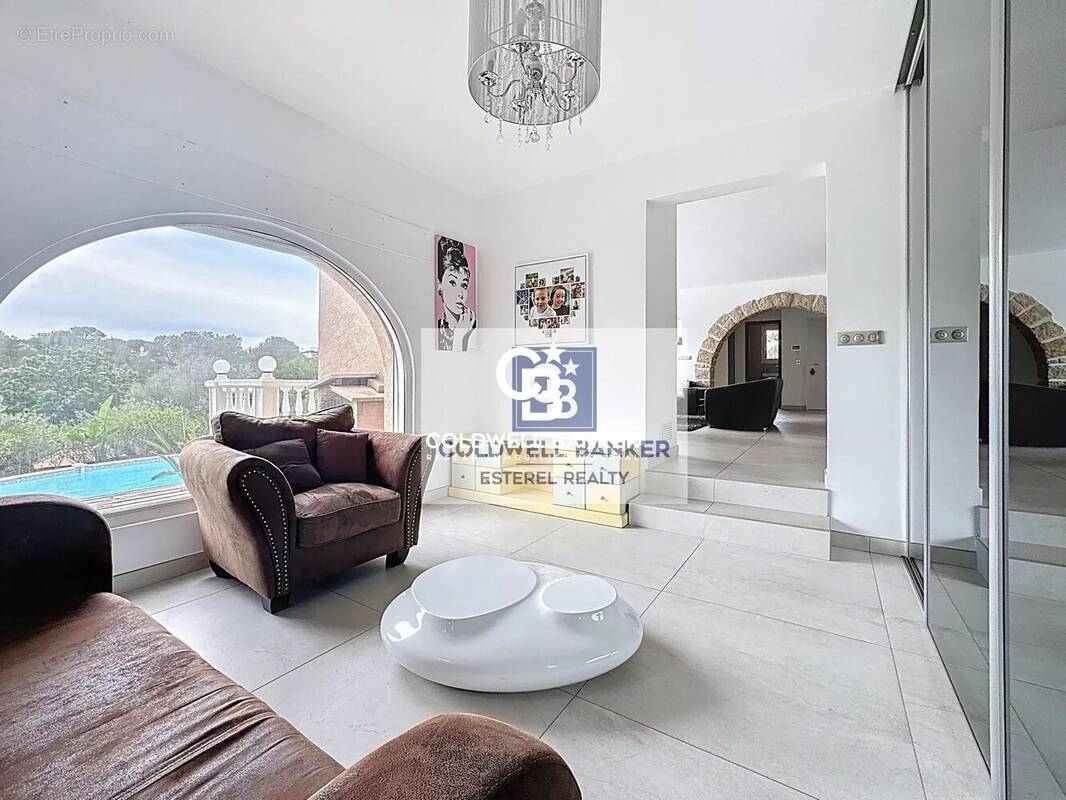 Maison à SAINT-RAPHAEL