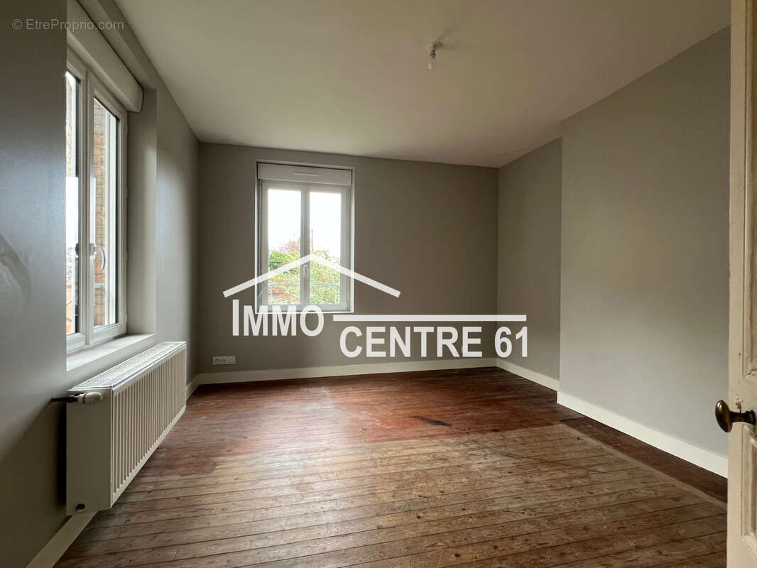 Maison à LA FERTE-MACE