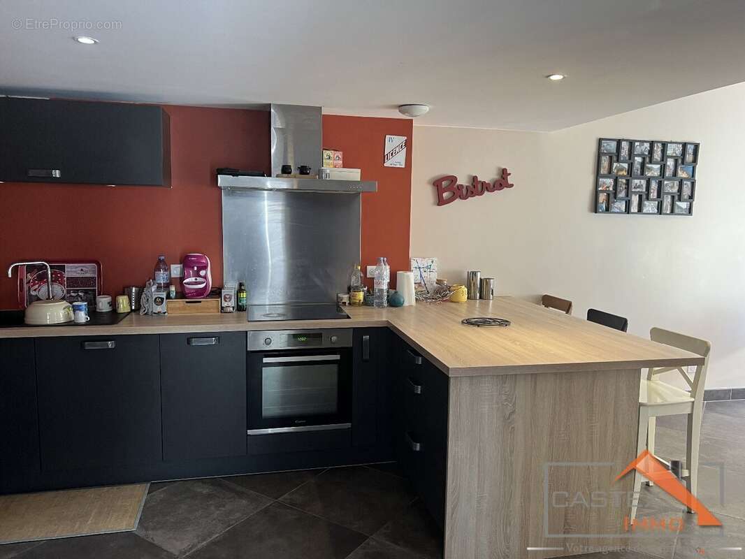 Maison à PRAT-BONREPAUX