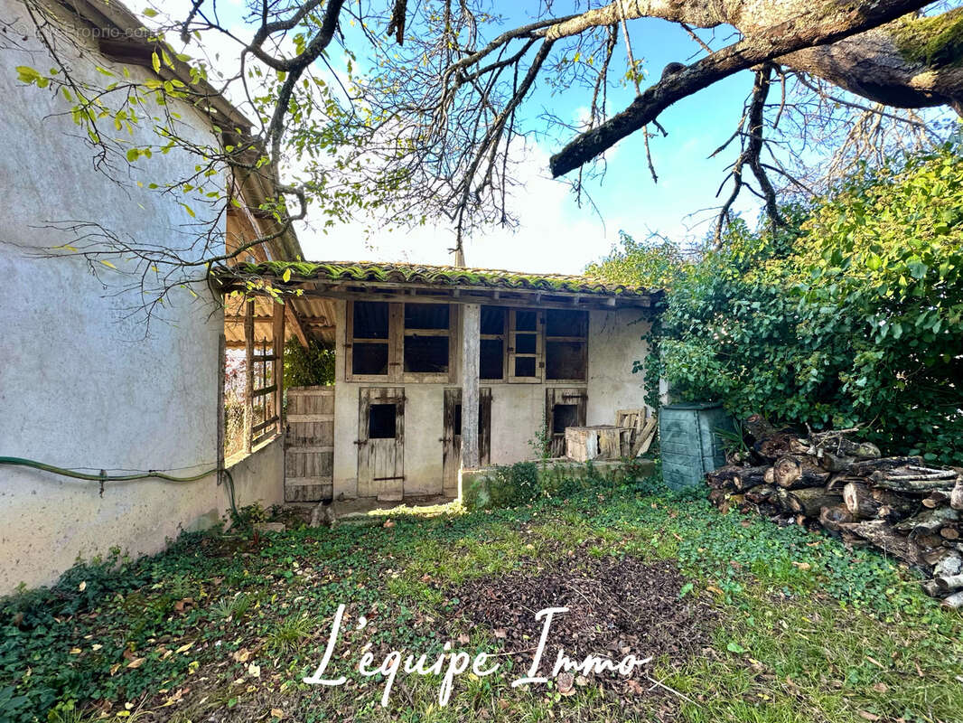 Terrain à BEAUMONT-DE-LOMAGNE