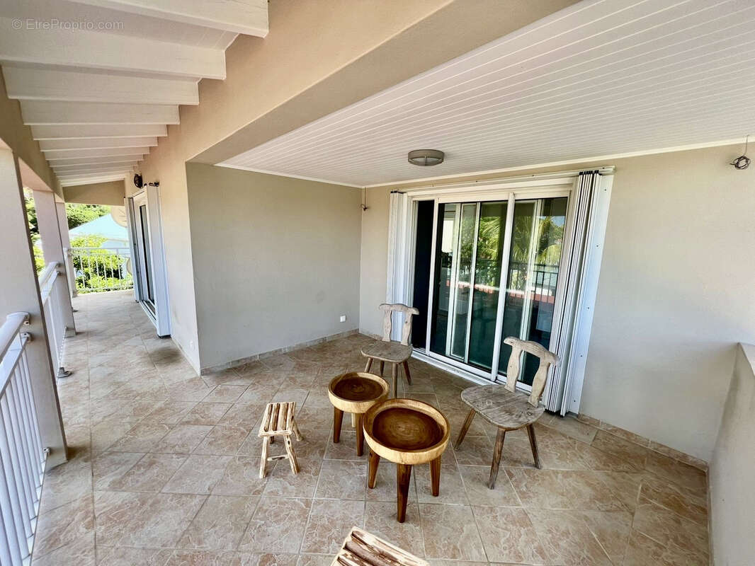 Maison à CAPESTERRE-BELLE-EAU