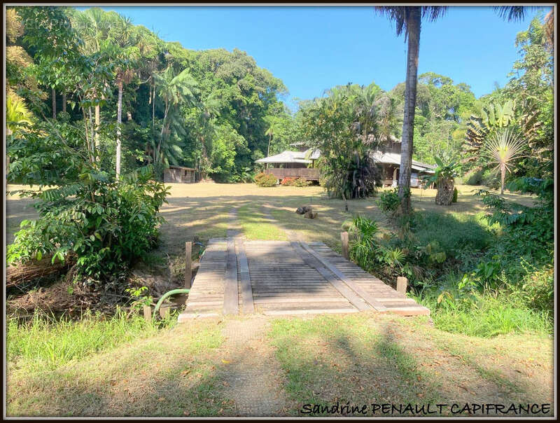 Maison à MONTSINERY-TONNEGRANDE