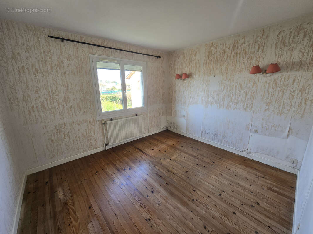 Maison à BOURG-DE-PEAGE