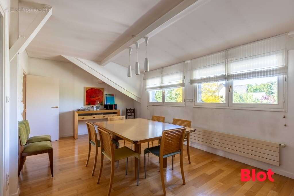 Maison 195 m² à Saint-Gregoire  - photo 6