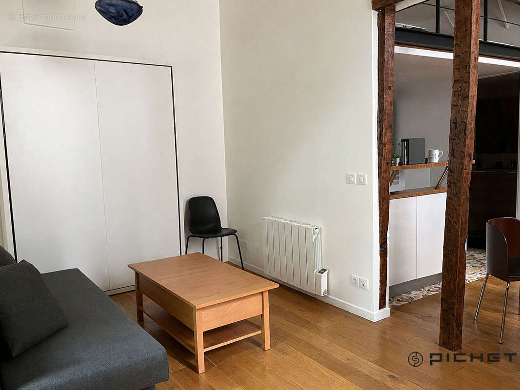 Paris 1er - Rue de la Cossonnerie - Appartement de charme vendu occupé en bail meublé - photo 3
