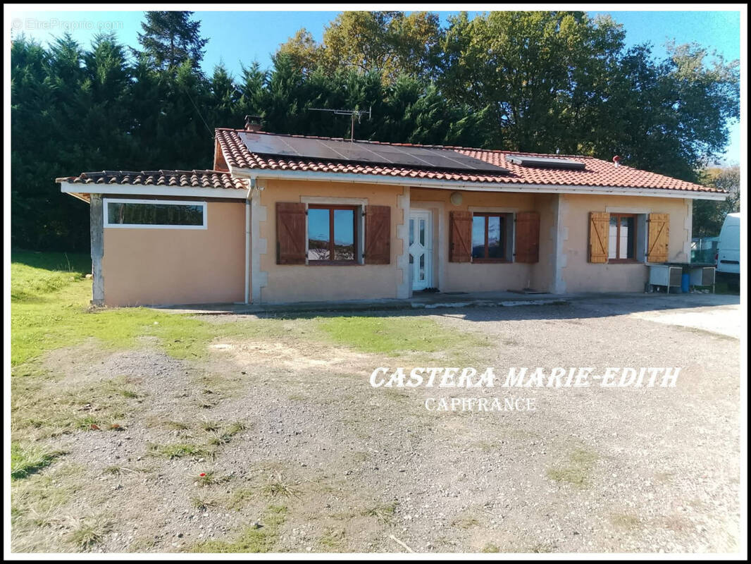 Maison à MOUREDE
