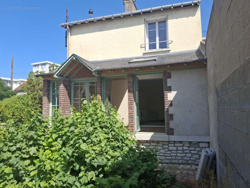 Maison 96 m² à Tours  - photo 2