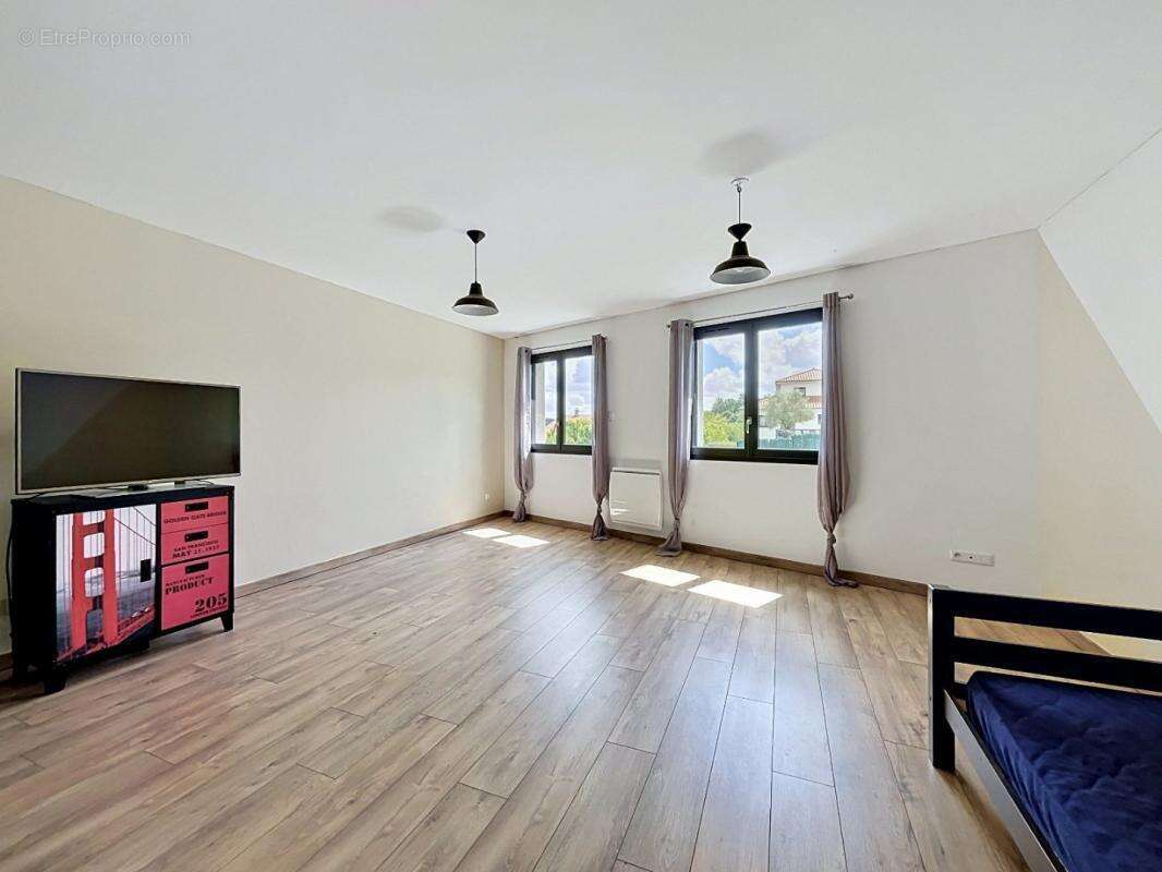 Maison 142 m² à Loire-Sur-Rhone  - photo 13