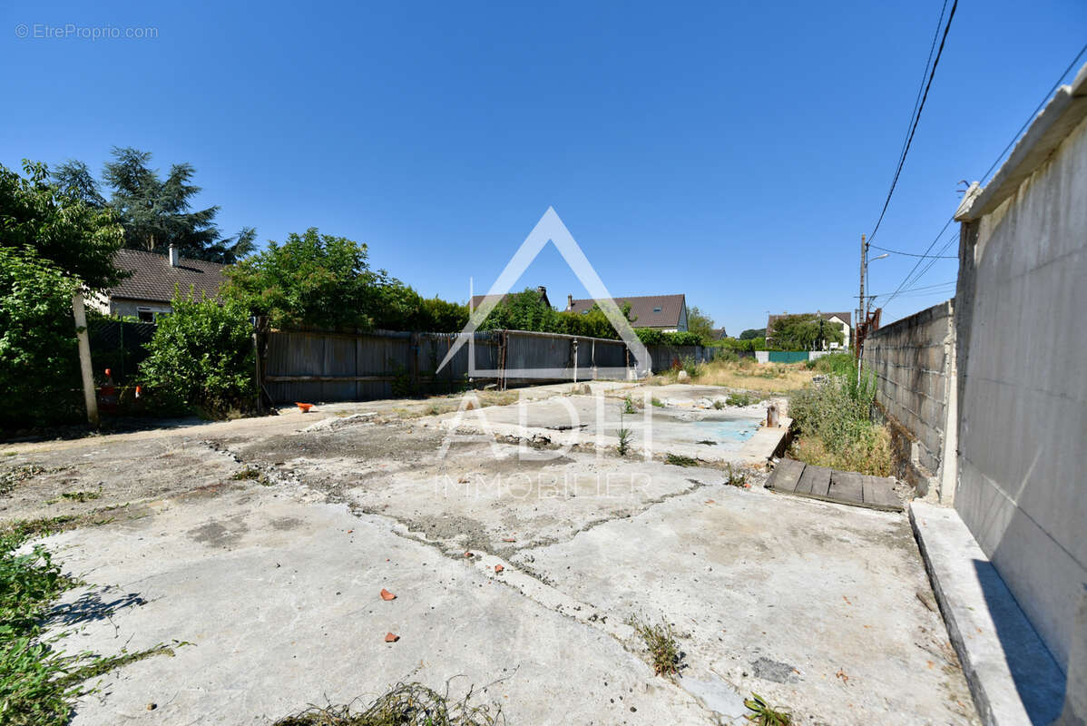 Exclusivite a vendre à villiers le mahieu terrain d'environ 701m2 - photo 3