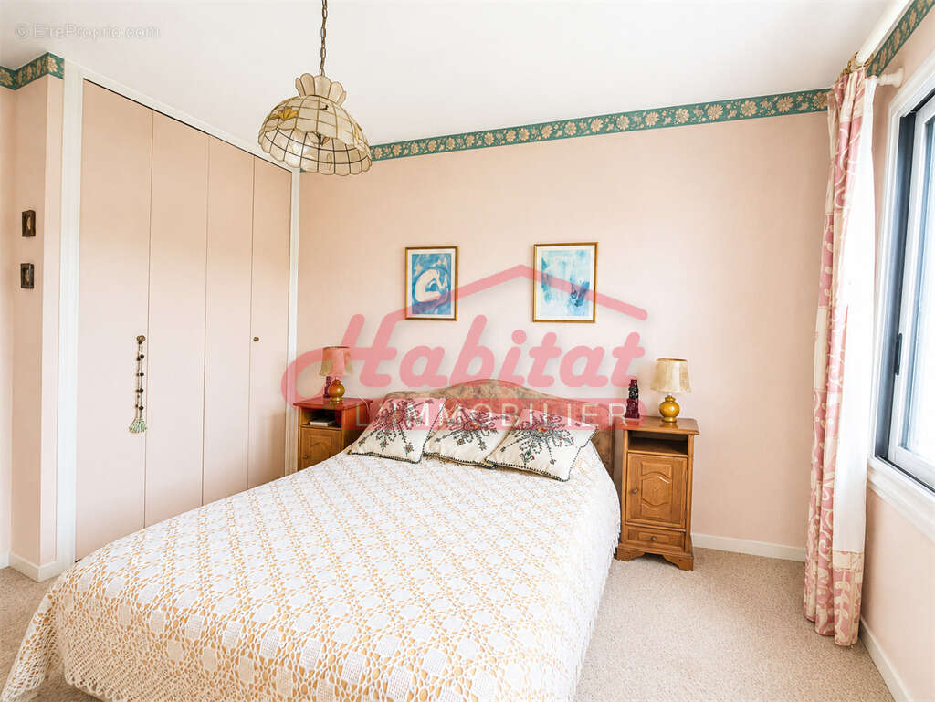 Chelles - appartement 4 pieces + parking - photo 6